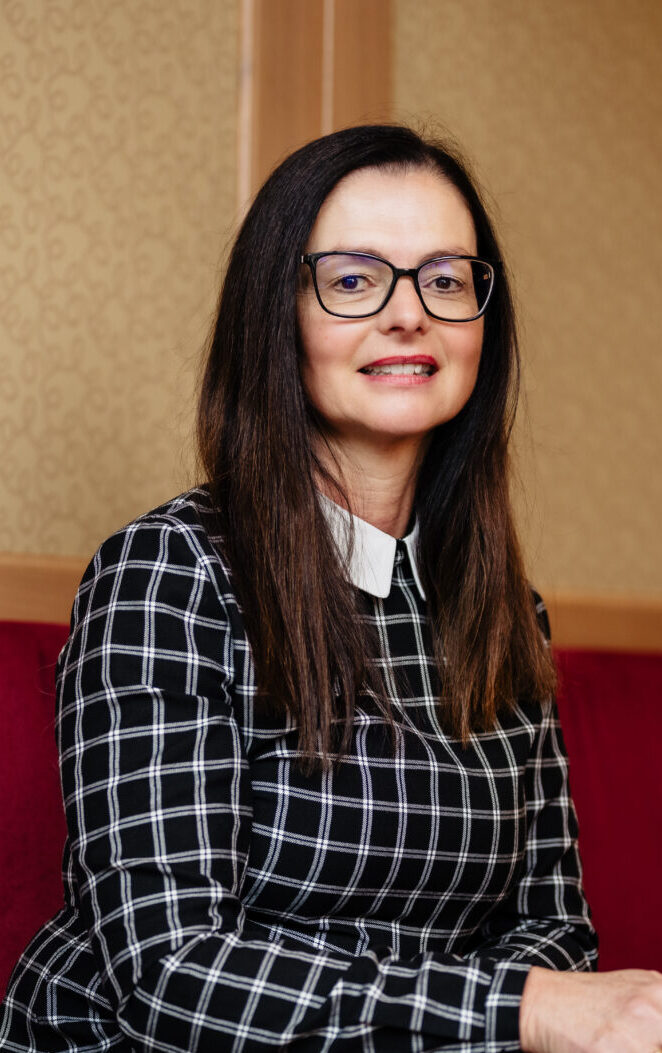 Laurette Sorger, Verwaltung